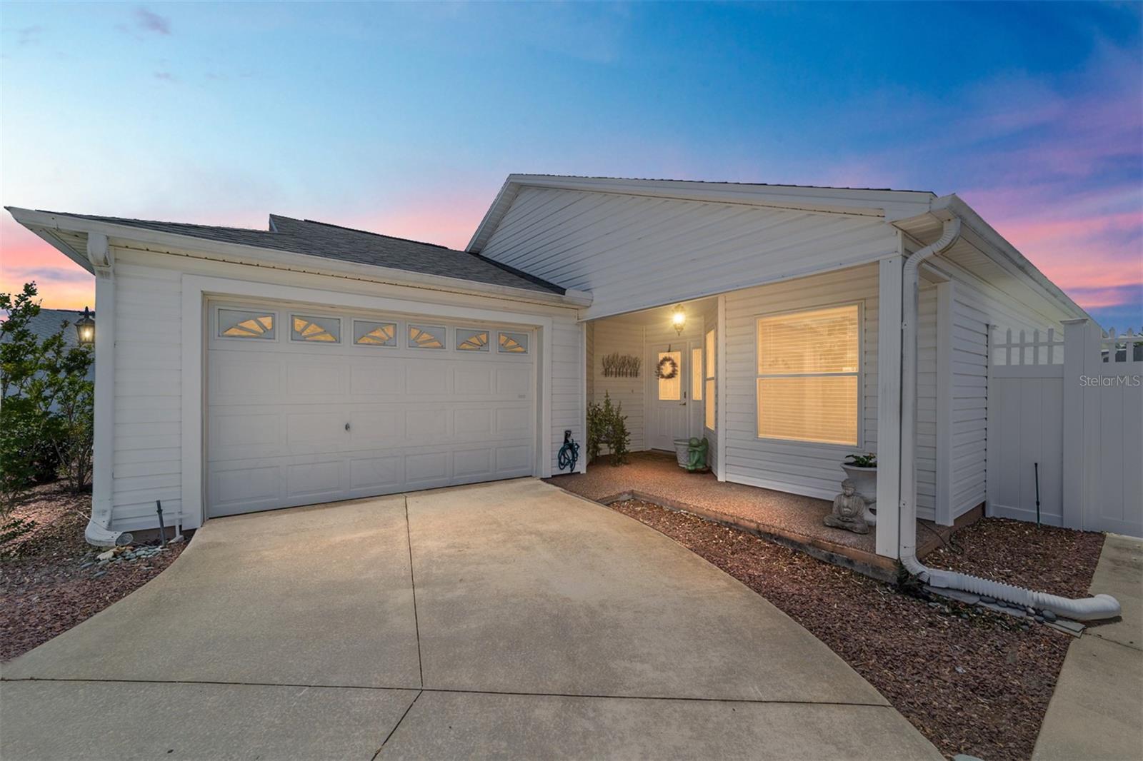 418 Flossmoor Court, FL