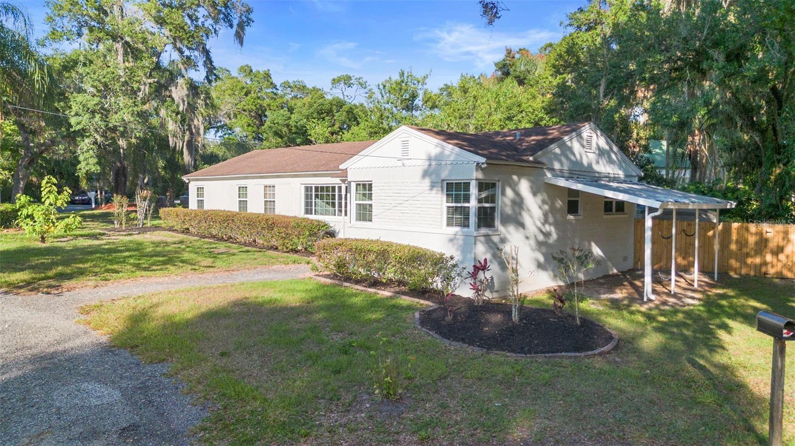 611 Garfield Avenue, FL