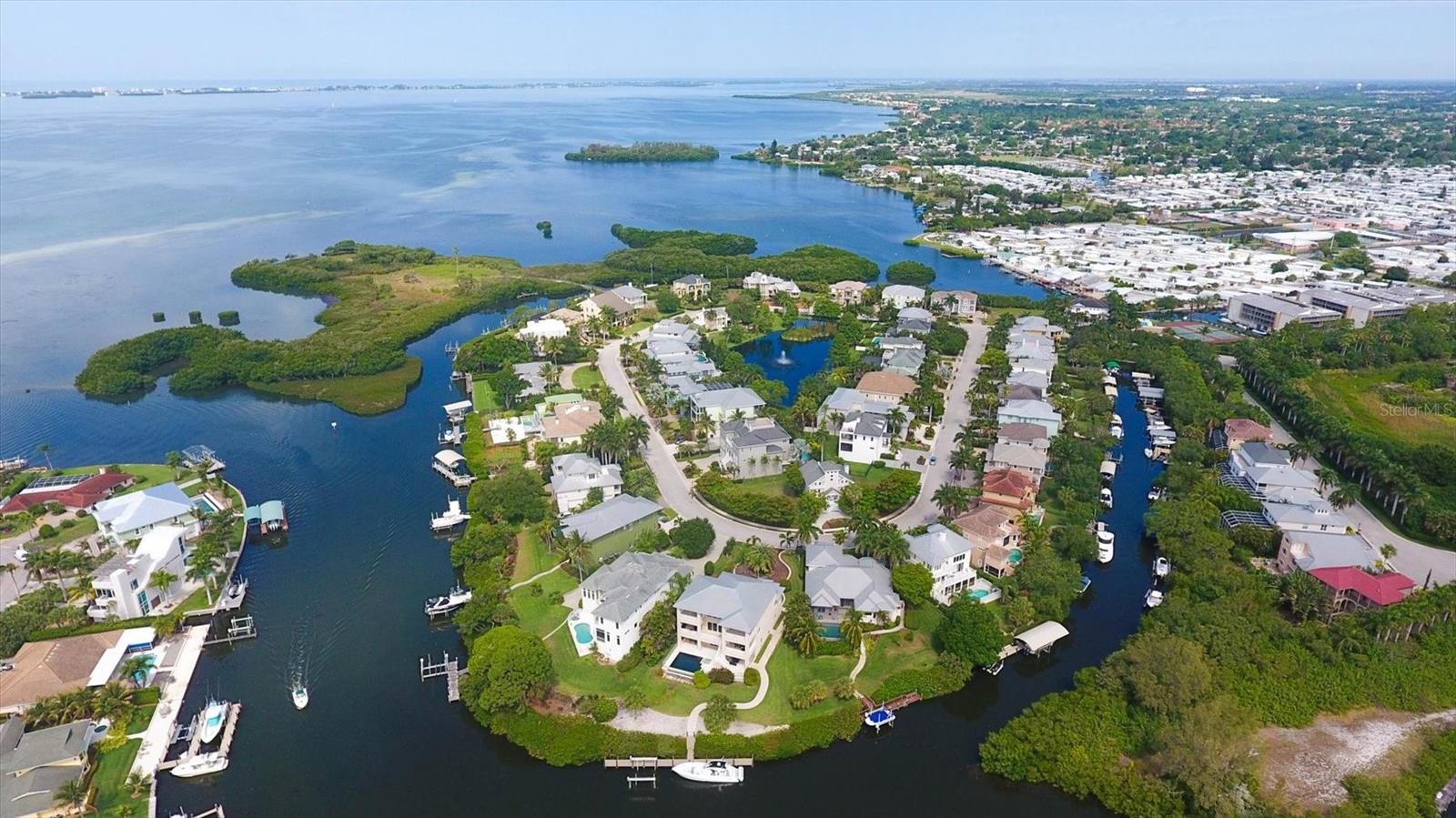 7107 Hawks Harbor Cir, FL