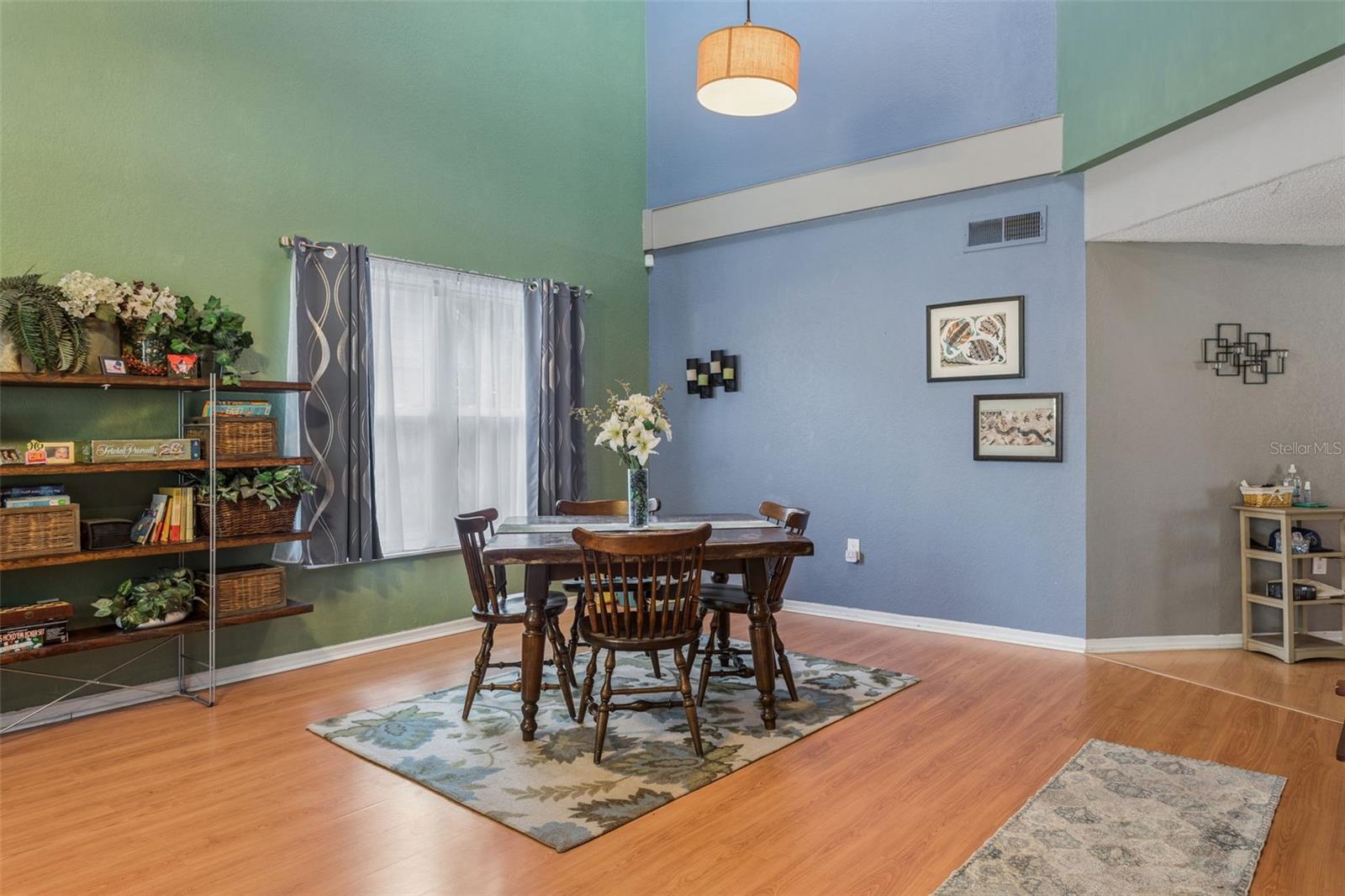 3237 Montrose Circle, FL
