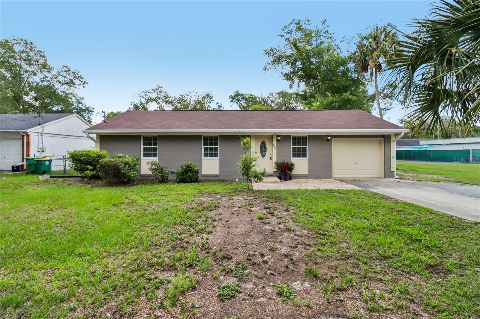 105 Fairfax Avenue, FL