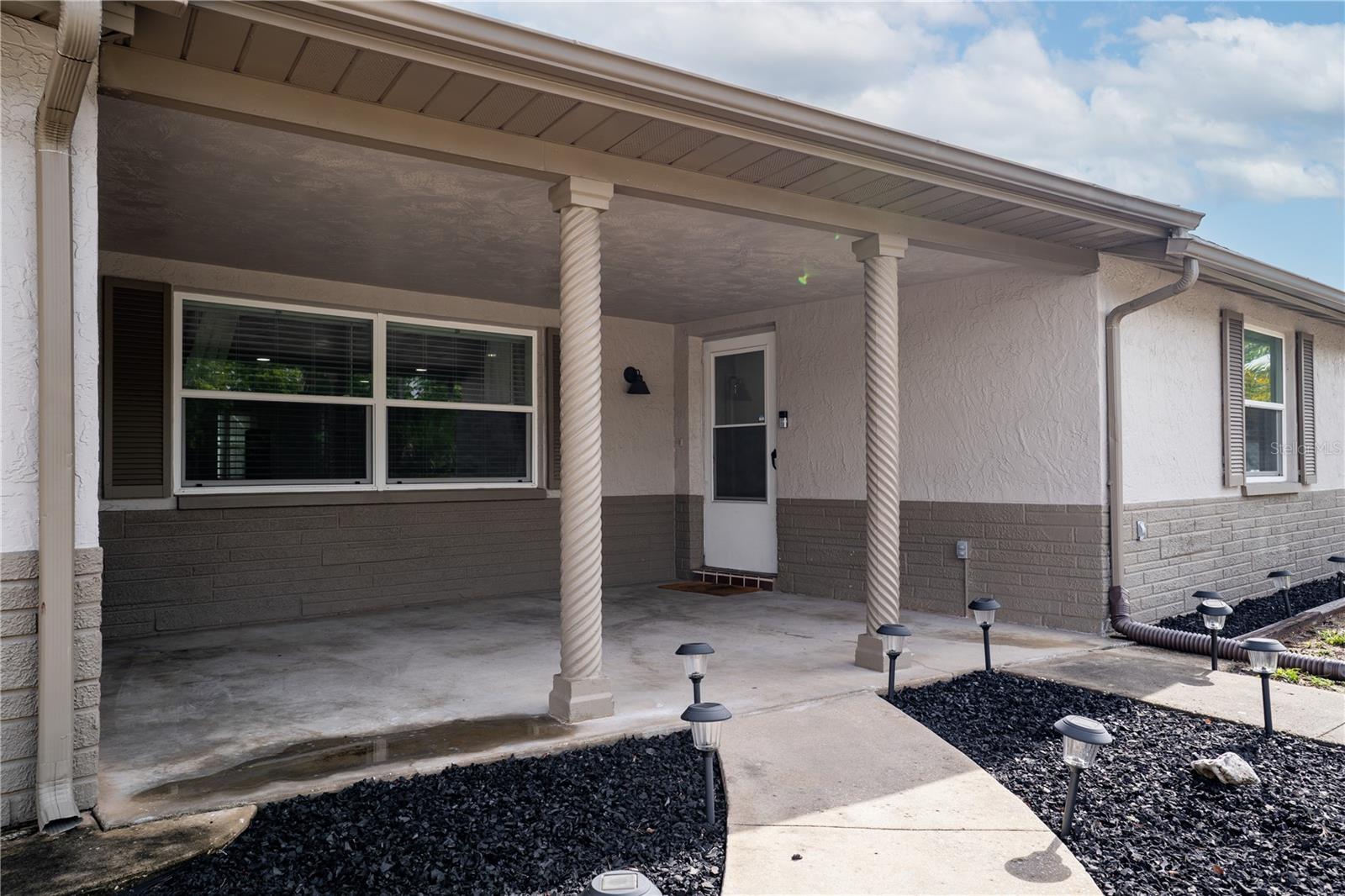 7715 Foxbloom Drive, FL