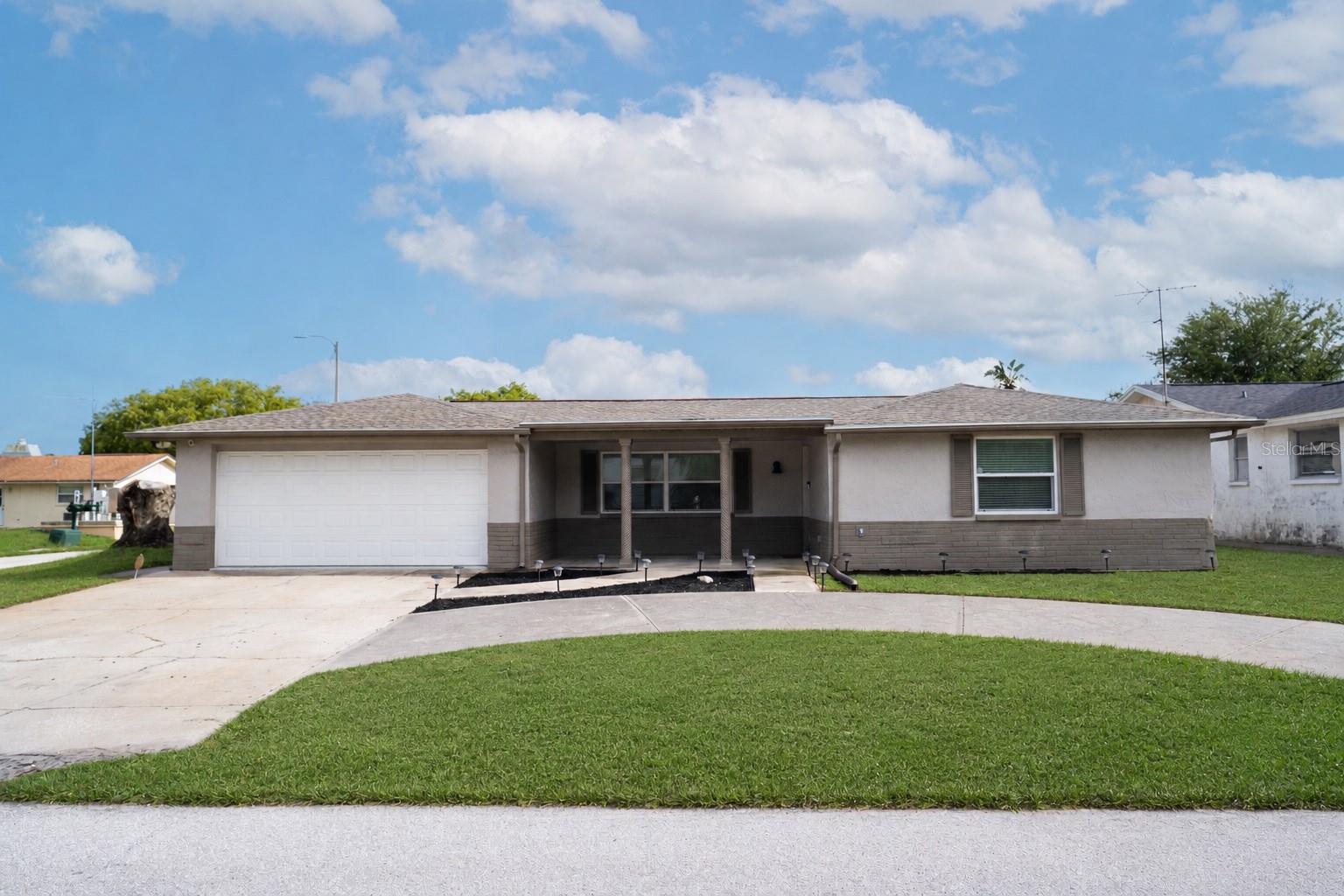 7715 Foxbloom Drive, FL