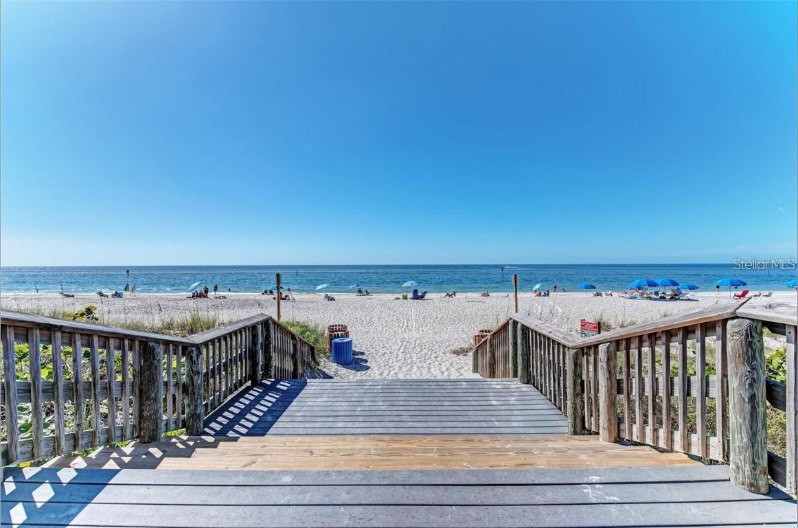 6 Starling Drive, FL