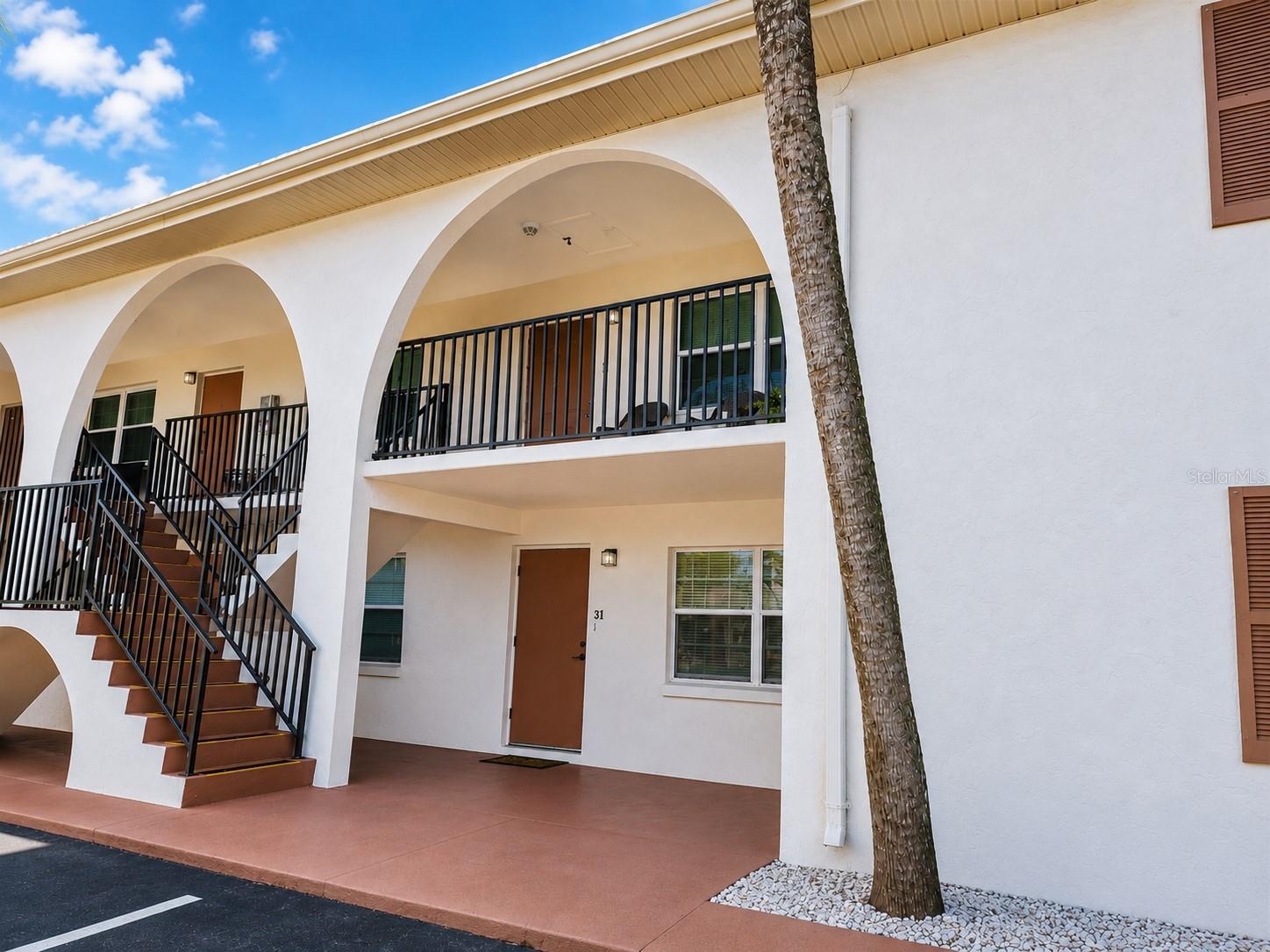 400 Auburn Drive, FL