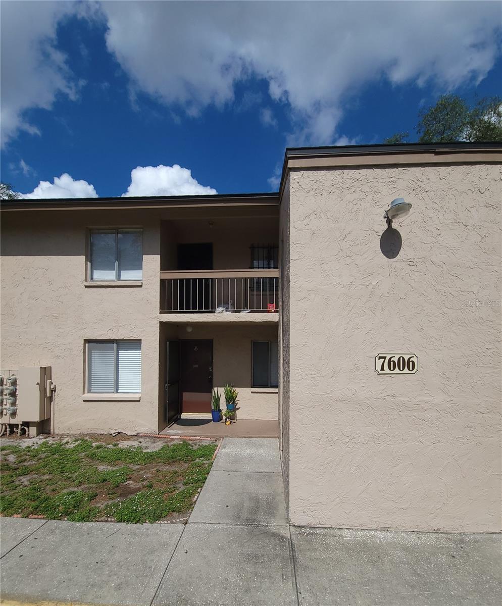 7606 Abbey Ln #208, FL