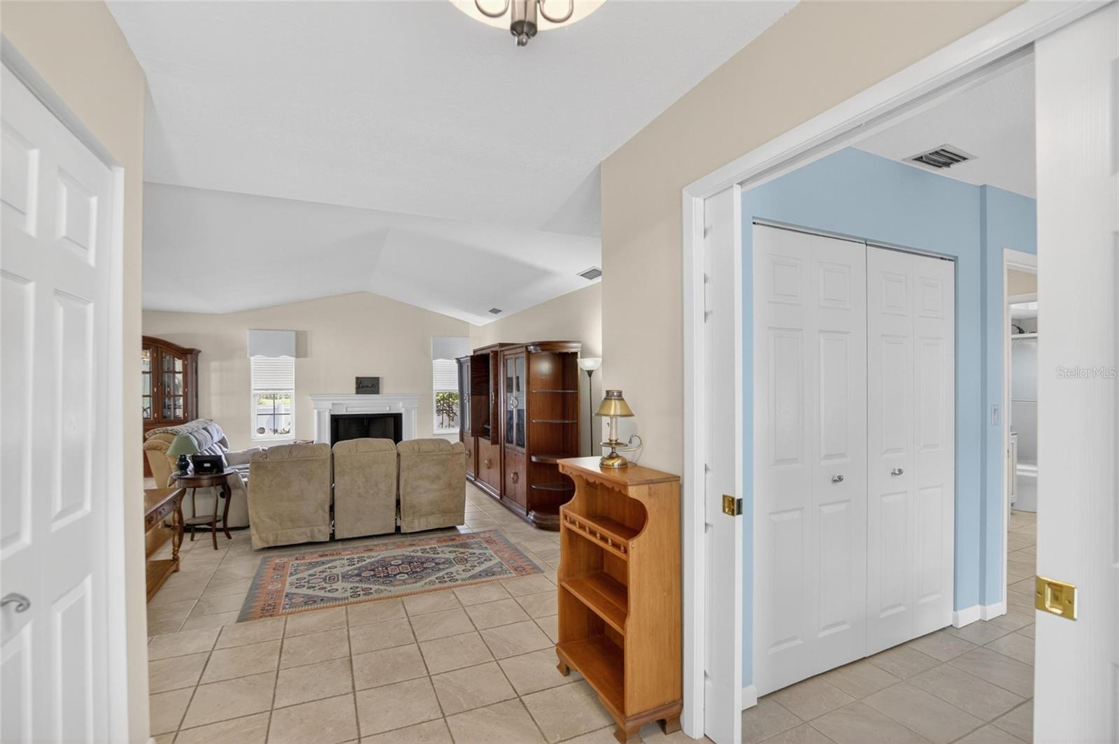328 Vail Drive, FL