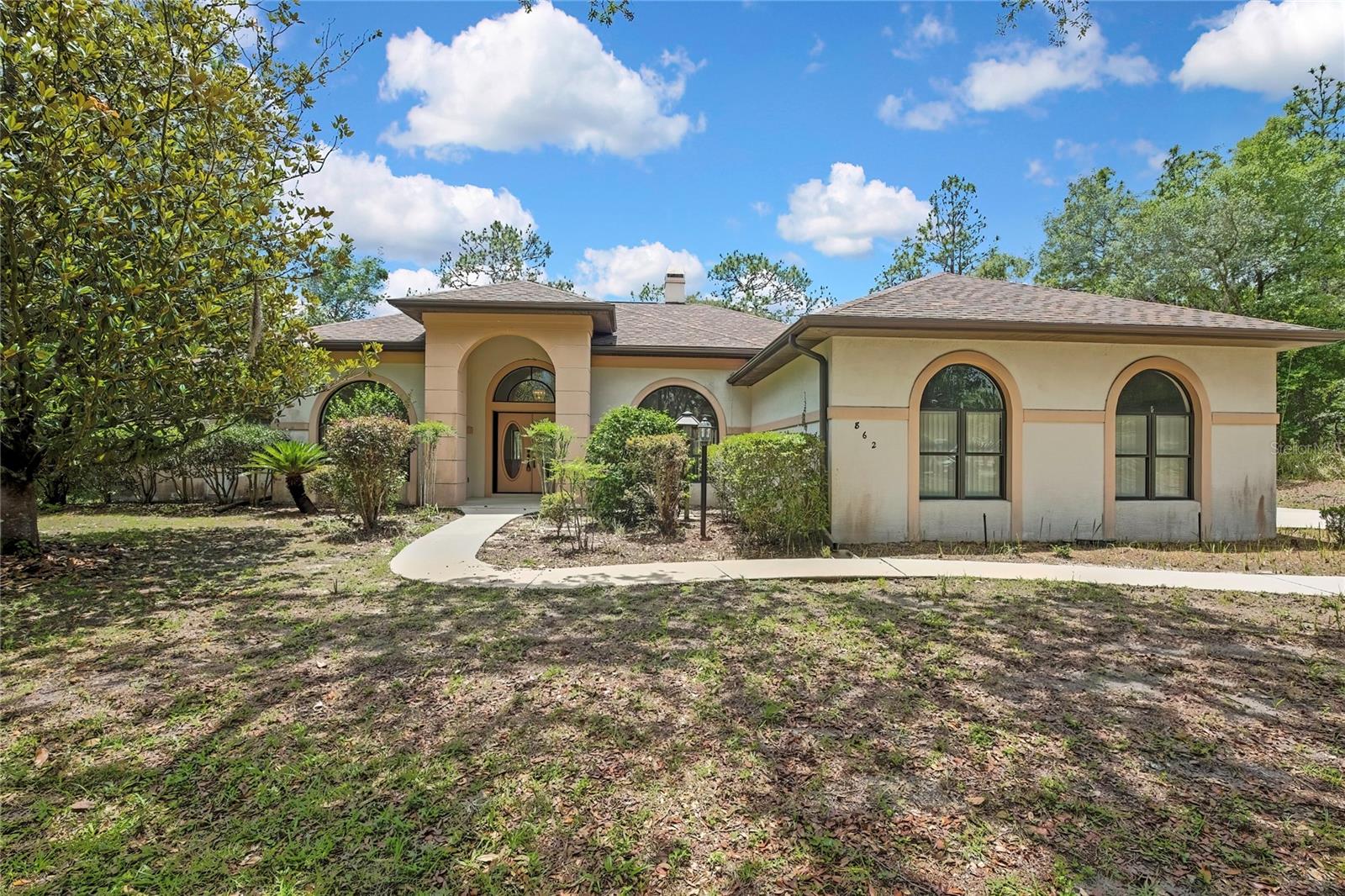 862 W National St, FL