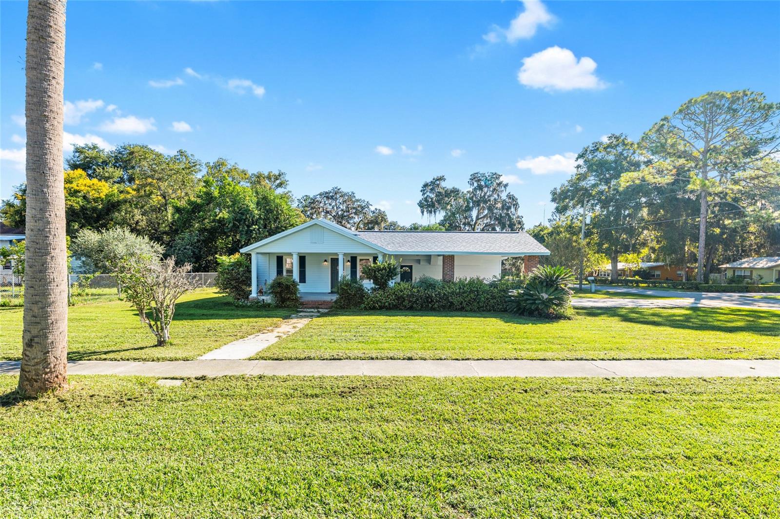 123 Se 1st St, FL