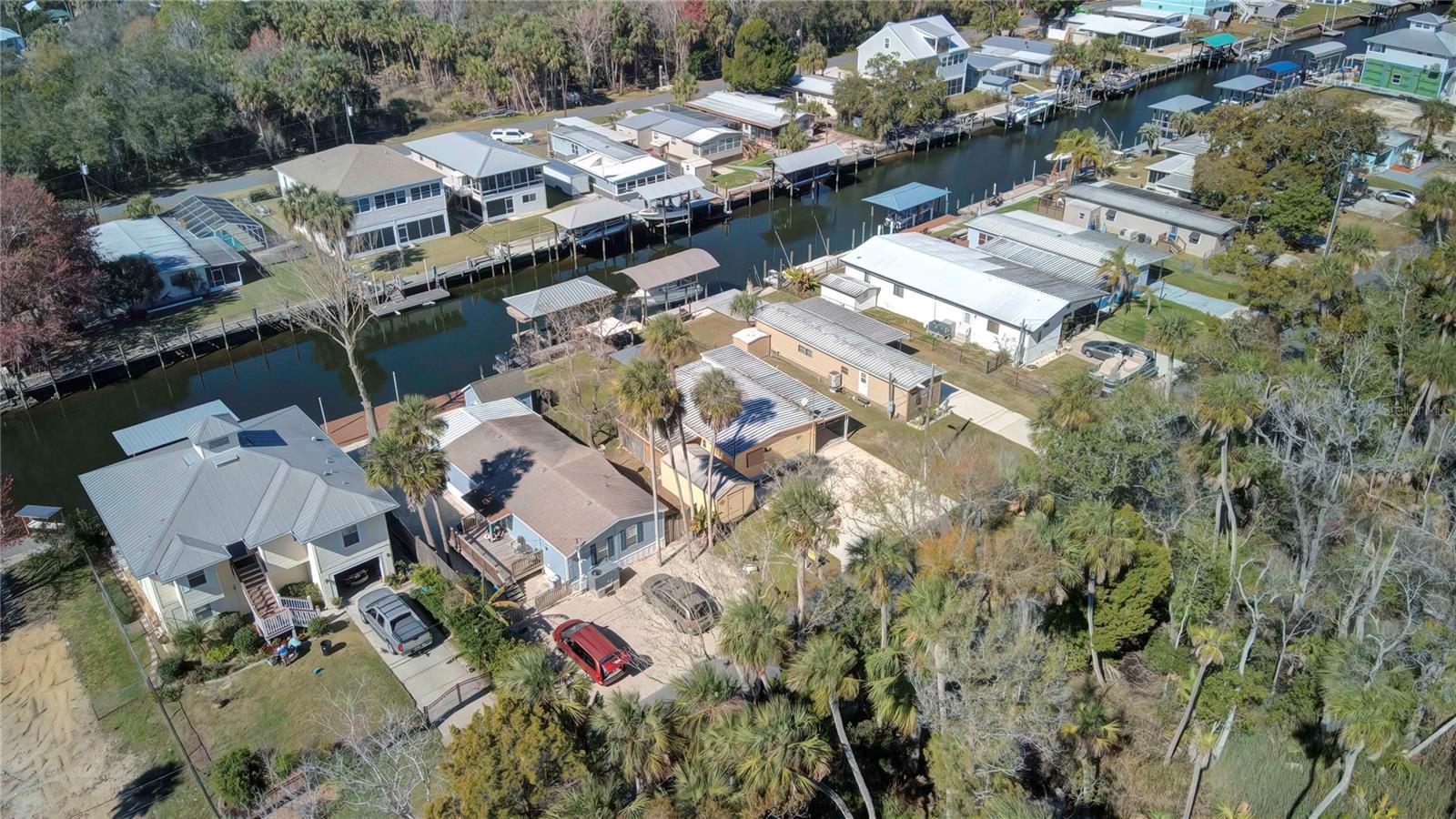 2630 N Comanche Pt, FL