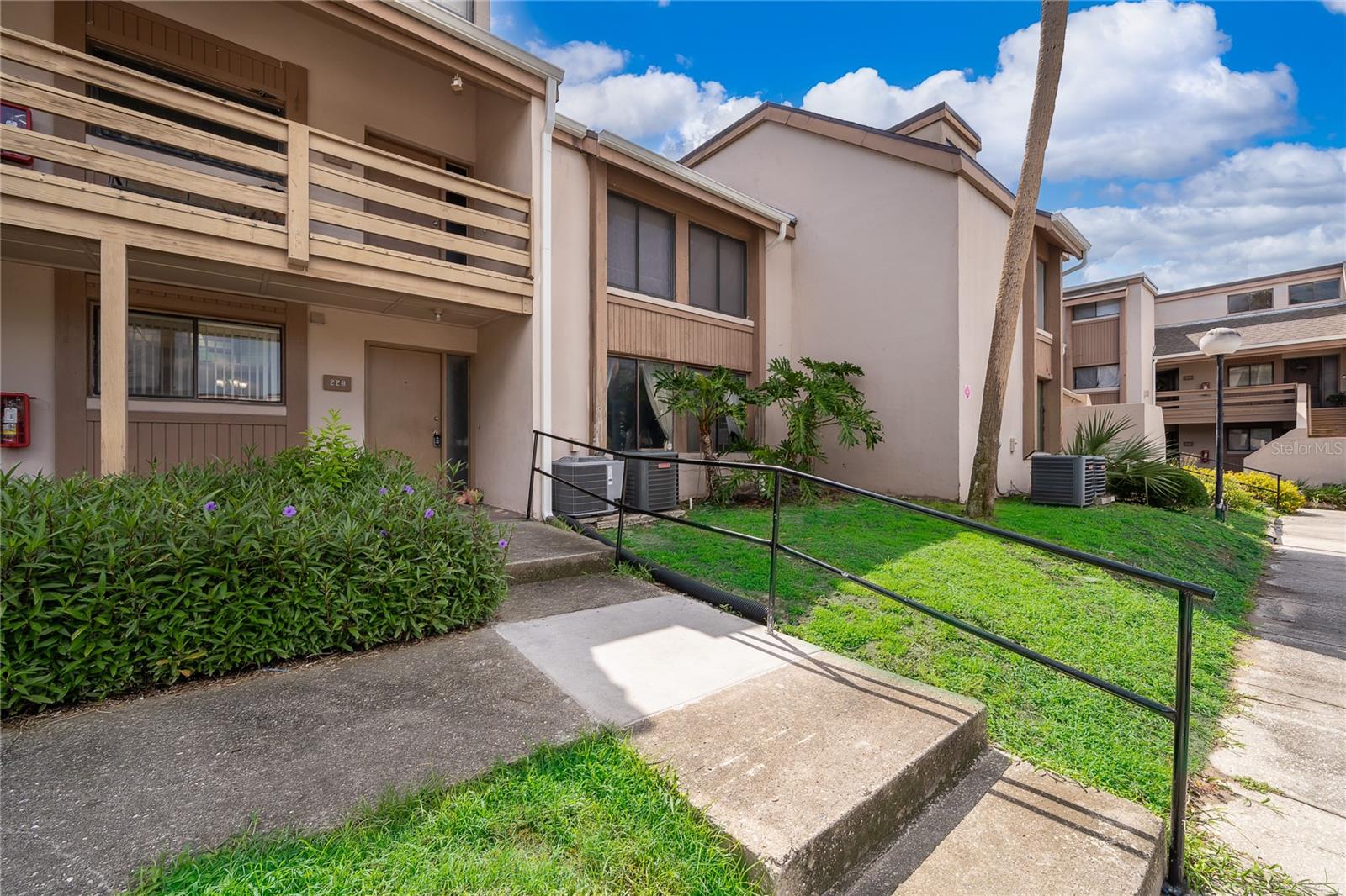 228 Orienta Point St #228, FL