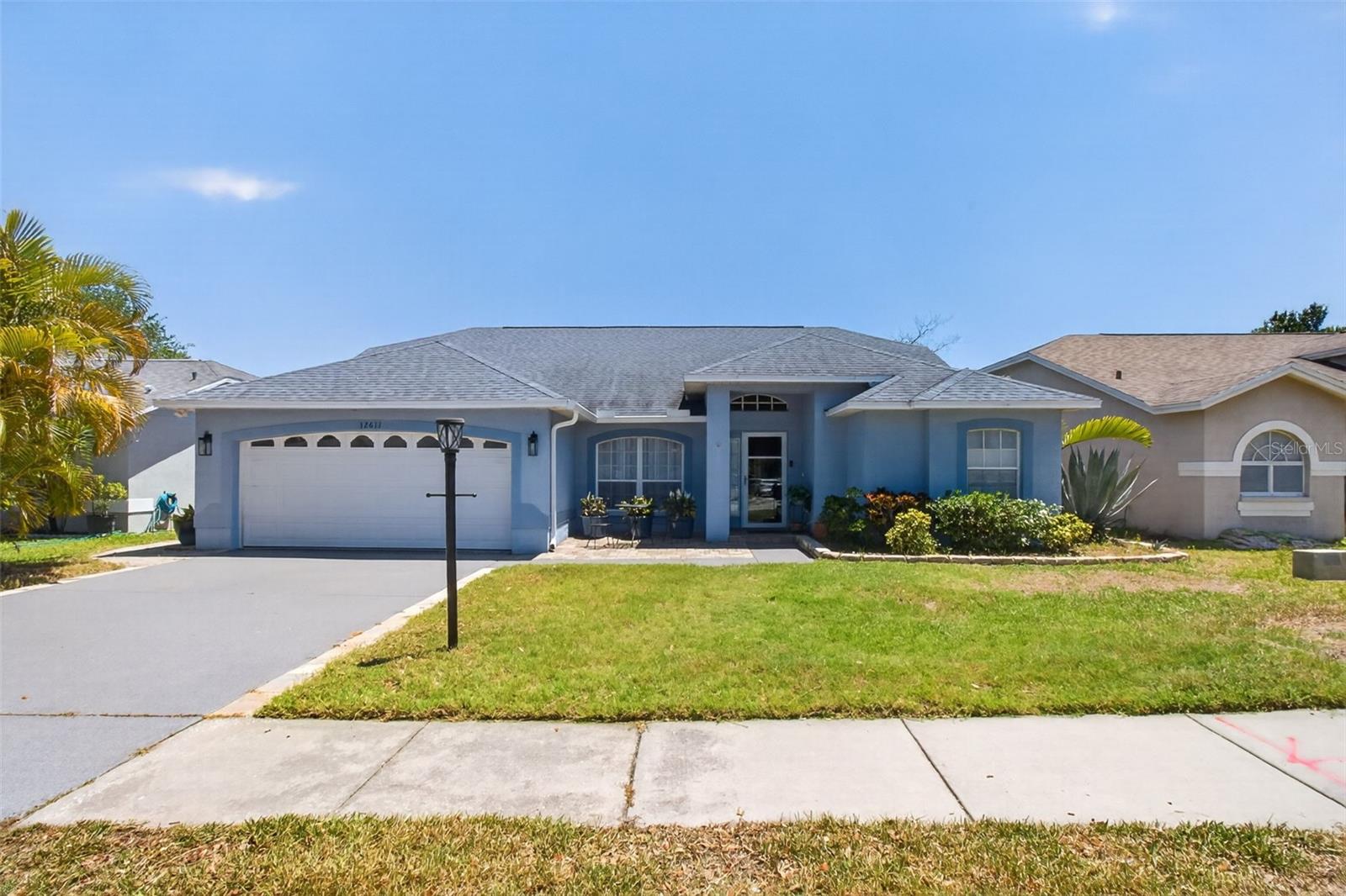 12611 Pineforest Way, FL
