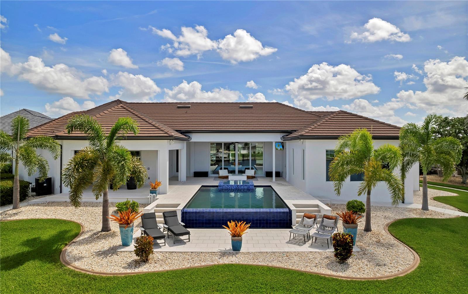 2795 Bay Court, FL