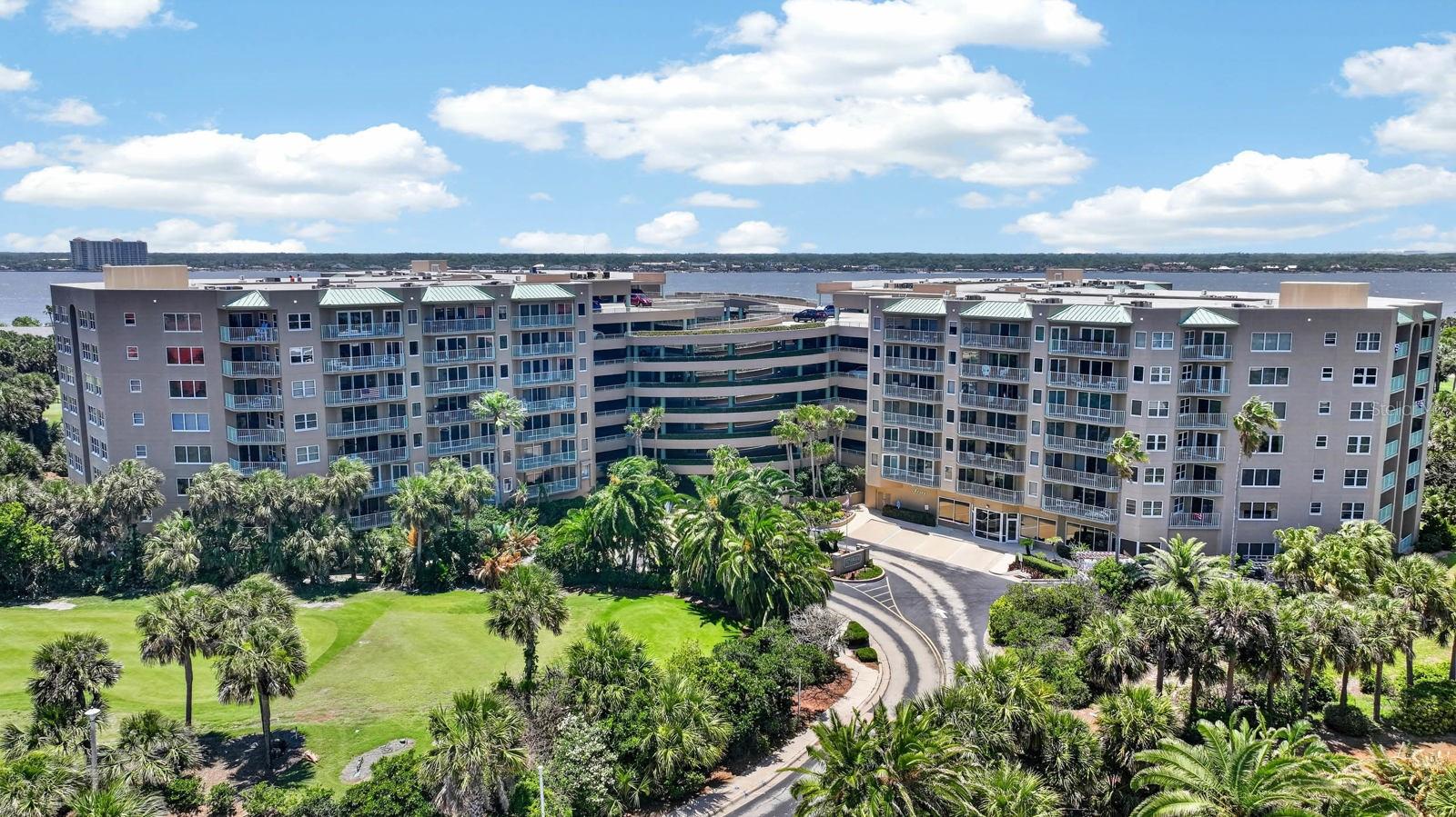 4 Oceans West Blvd #207a, FL
