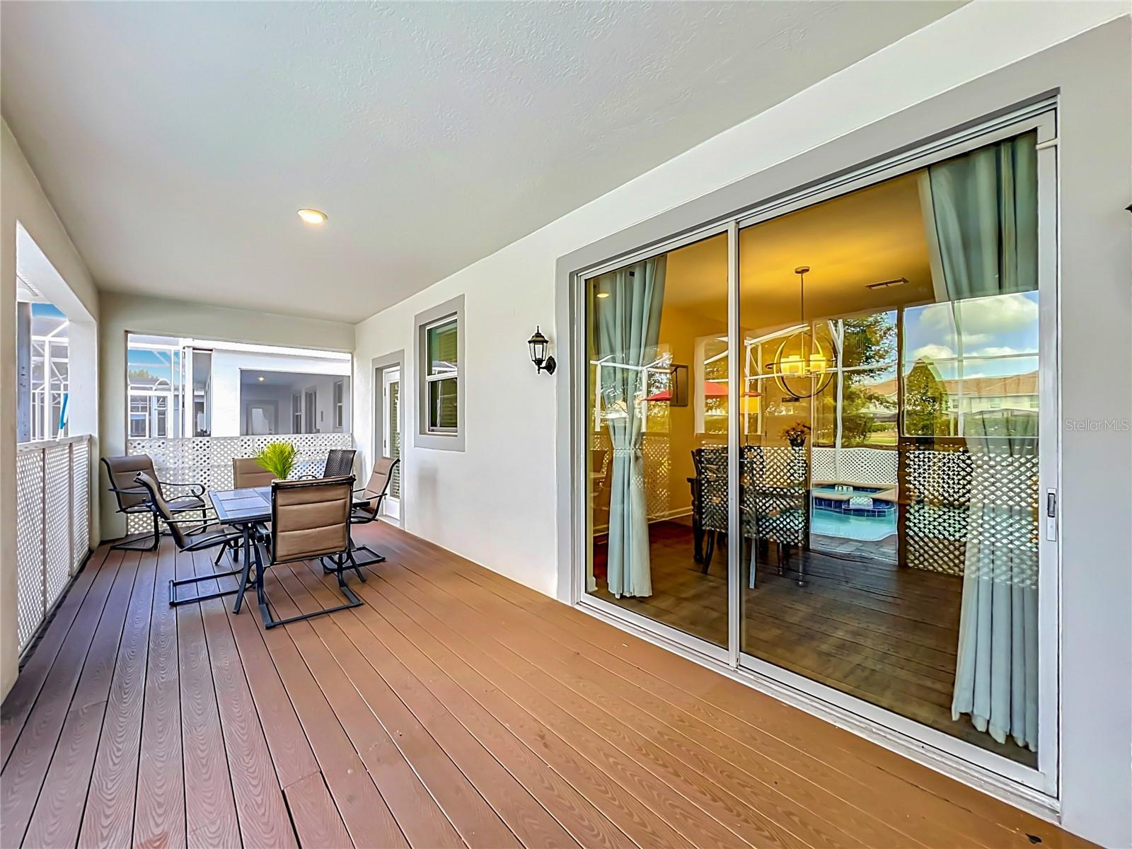 1556 Maidstone Court, FL