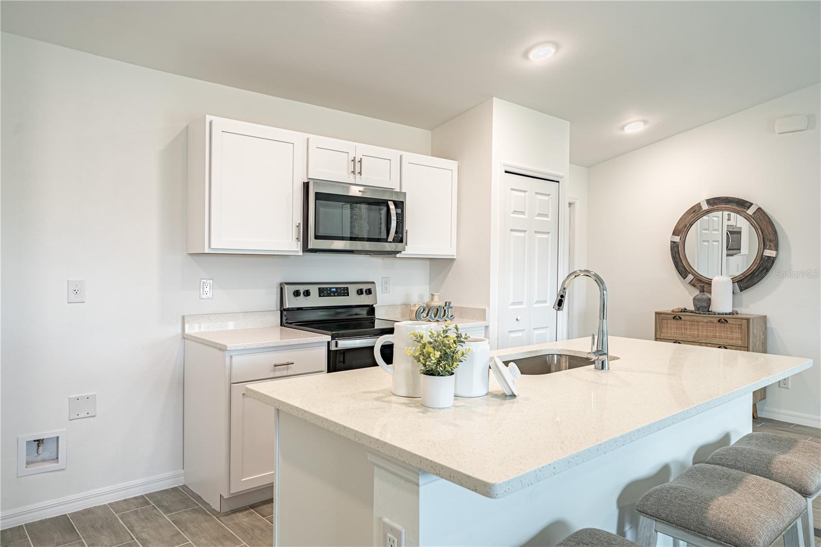 2670 Rock Creek Drive, FL