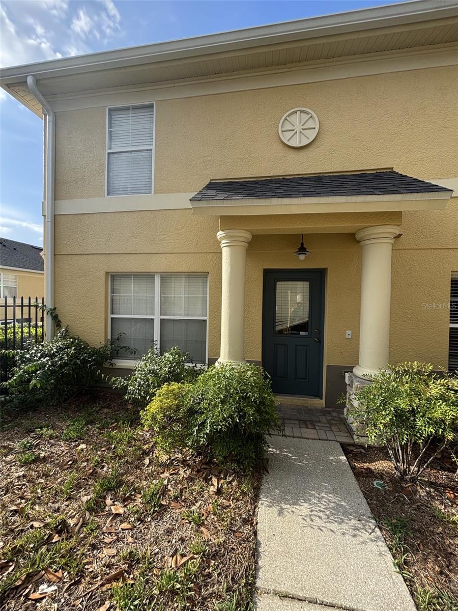 240 Hardcastle Pl, FL