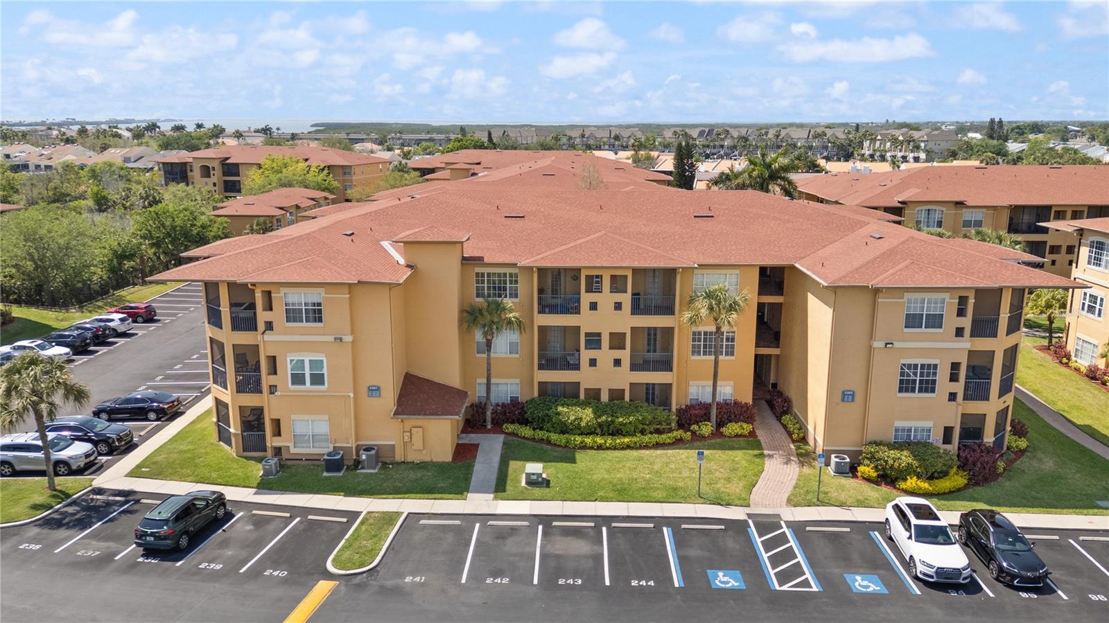 4307 Bayside Village Dr #103, FL