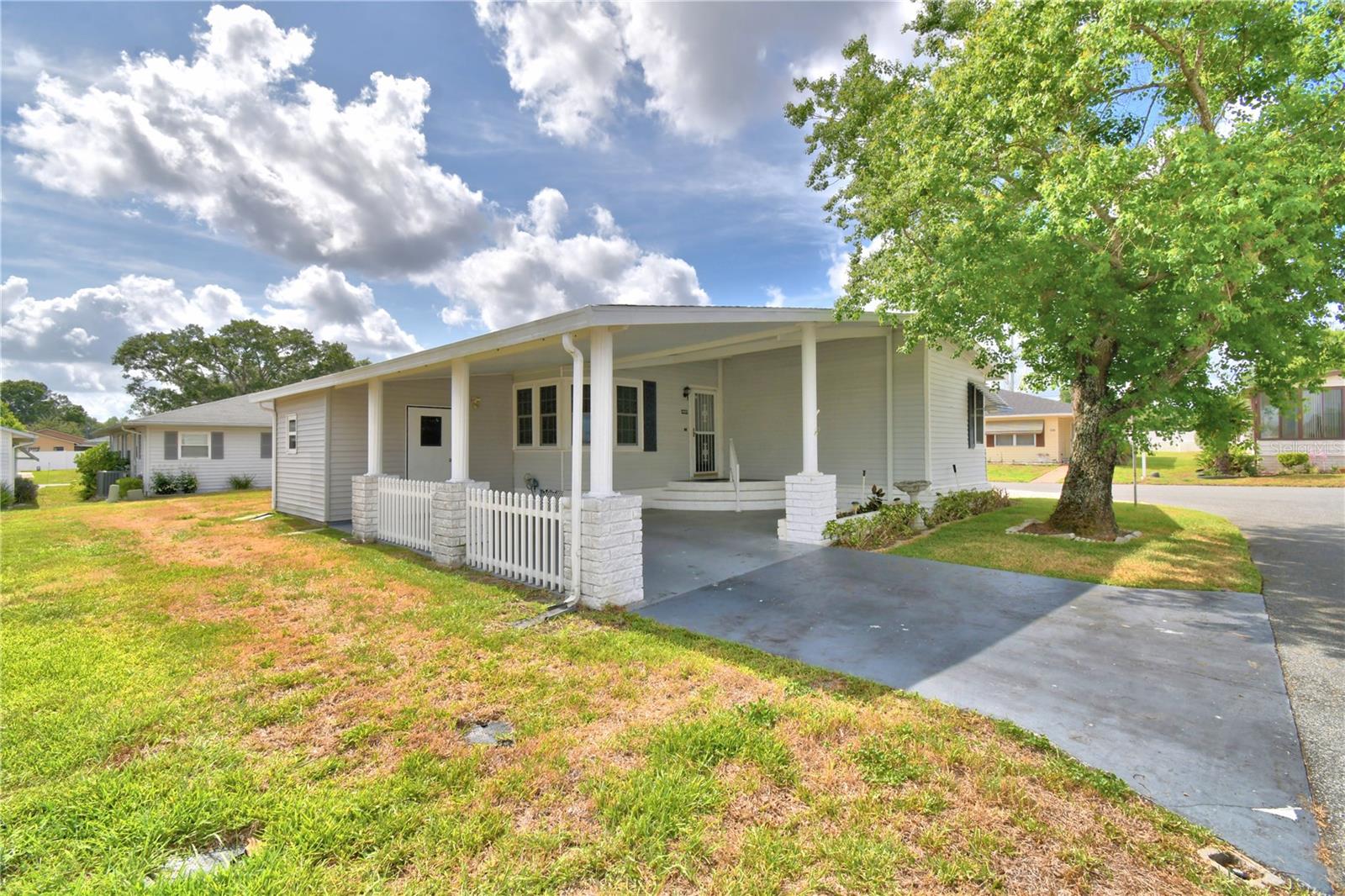 4960 Goldenview Lane, FL