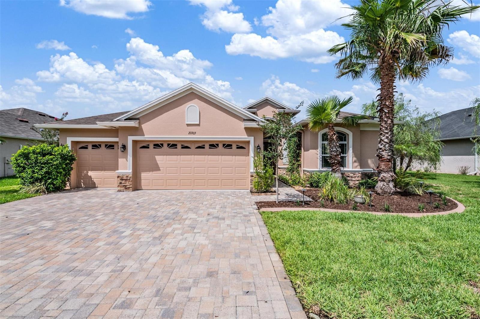 27205 Hawks Nest Circle, FL