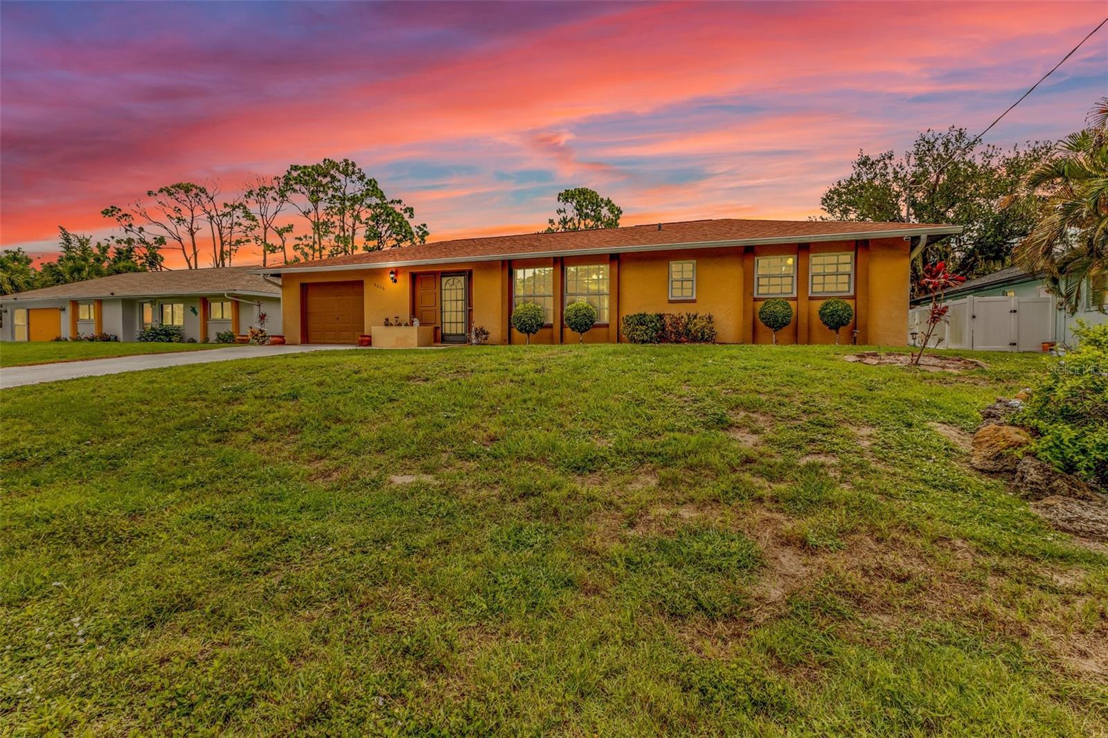 2626 Auburn Boulevard, FL