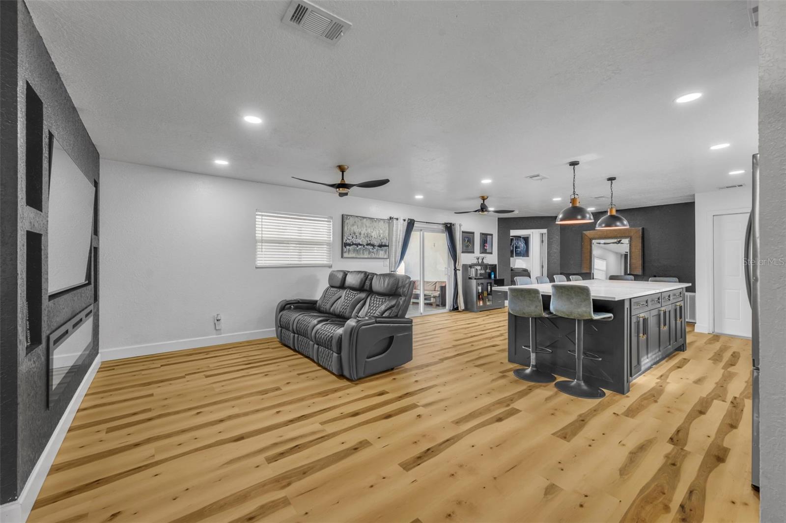 3230 Kayenta Court, FL