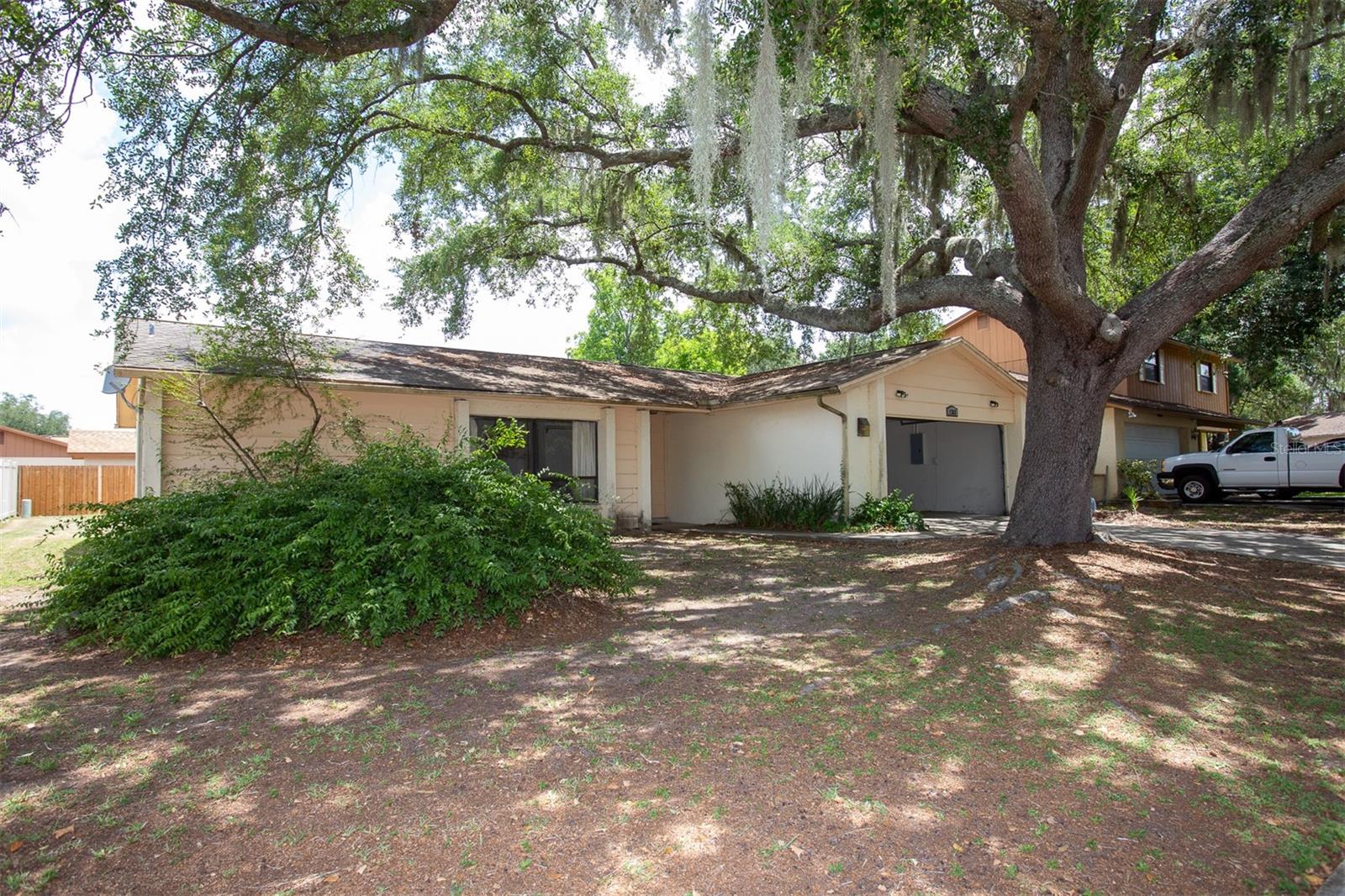 1363 Corner Oaks Dr, FL