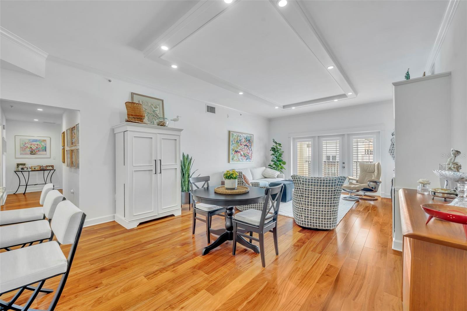 2305 Edgewater Drive, FL