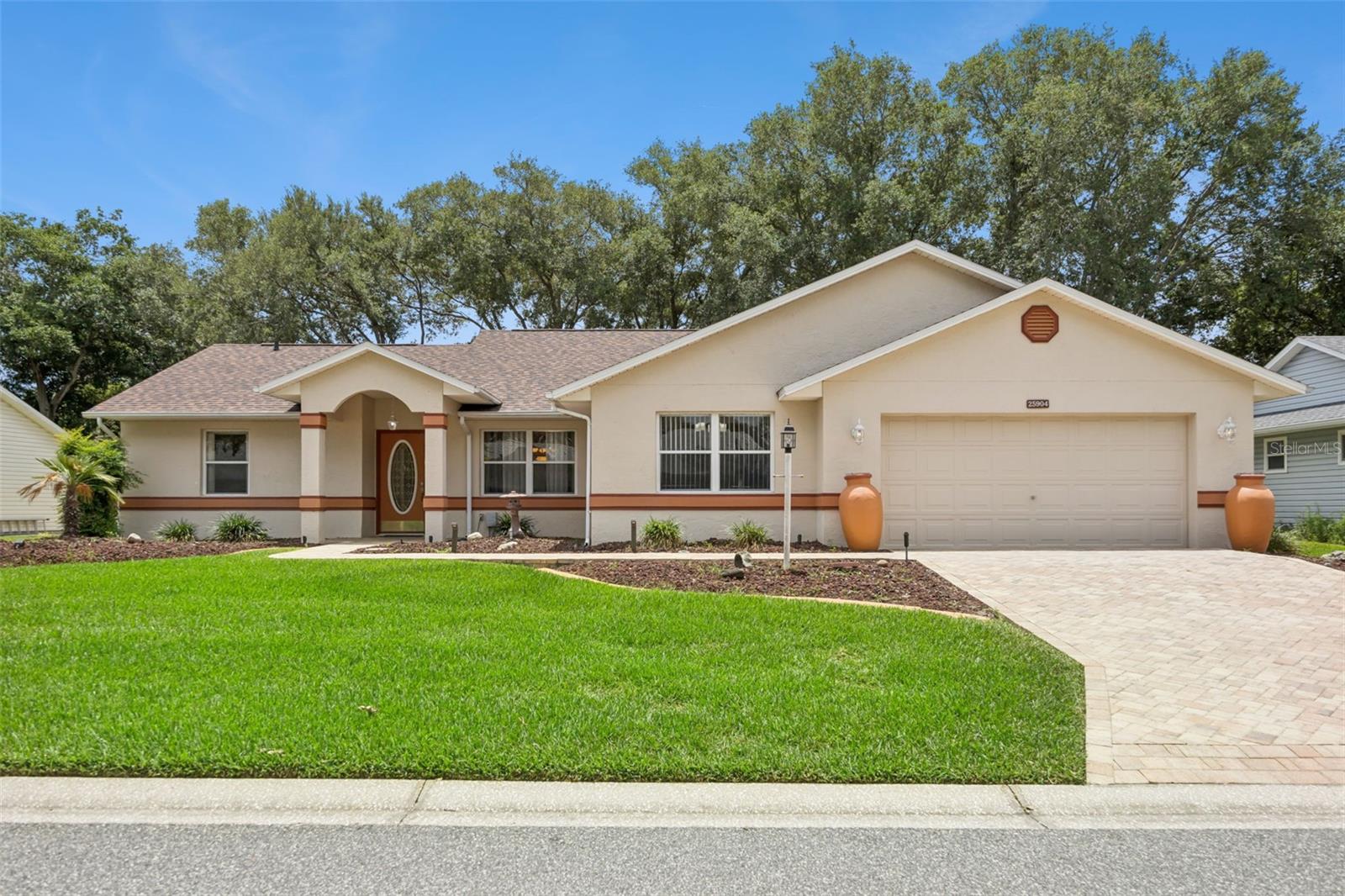 25904 Newcombe Circle, FL