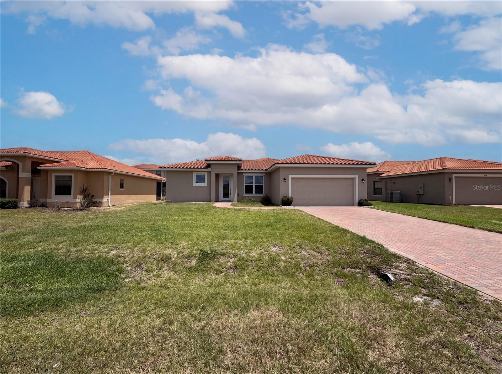446 Cinnamon Dr, FL