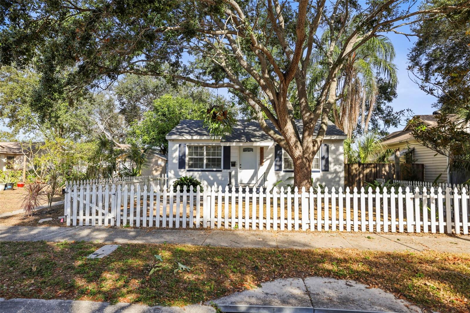 1511 35th Ave N, FL