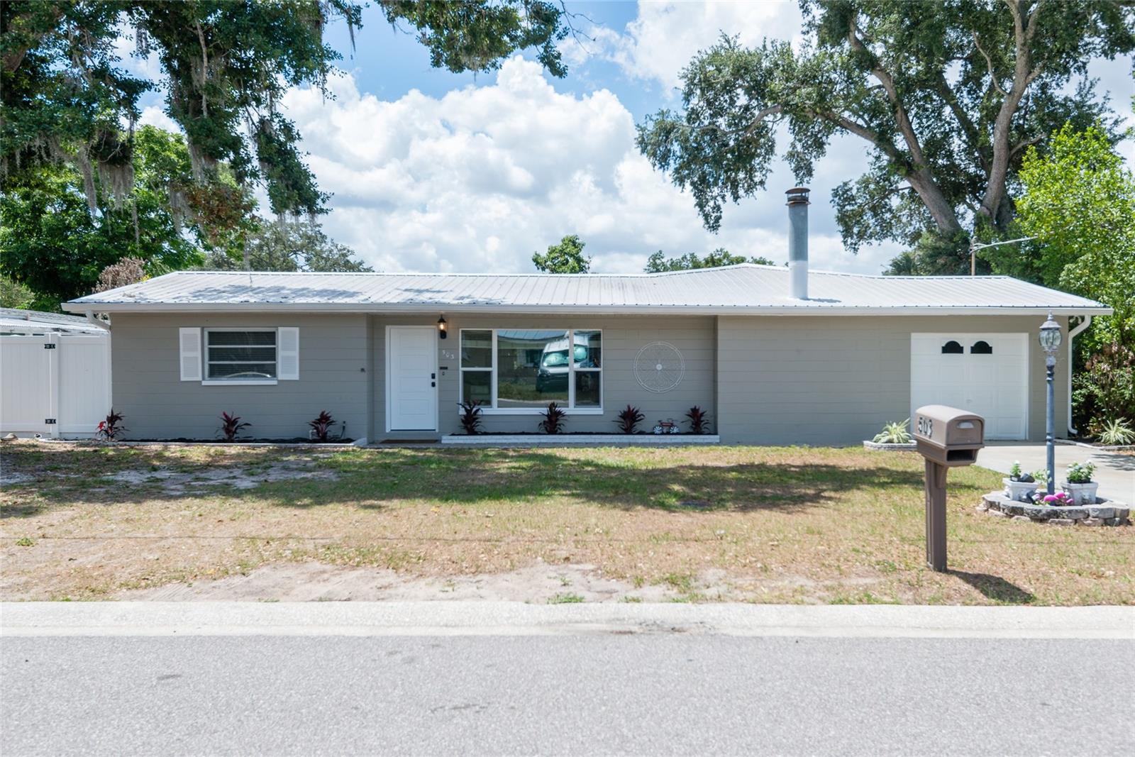 503 Hedge Row Rd, FL