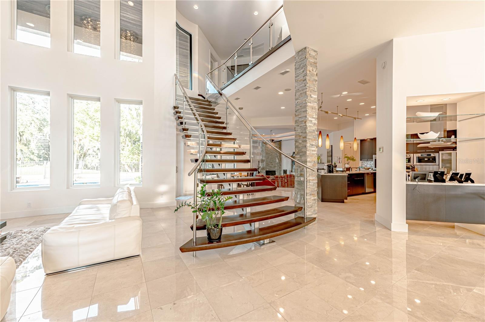 410 Canterwood Drive, FL