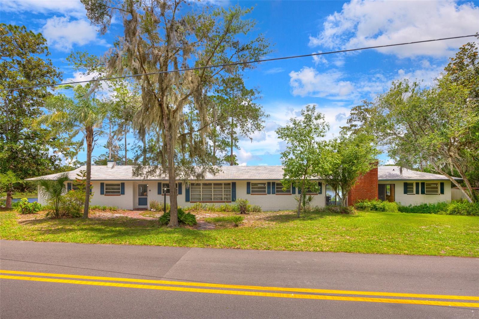 33 Willow Ln, FL