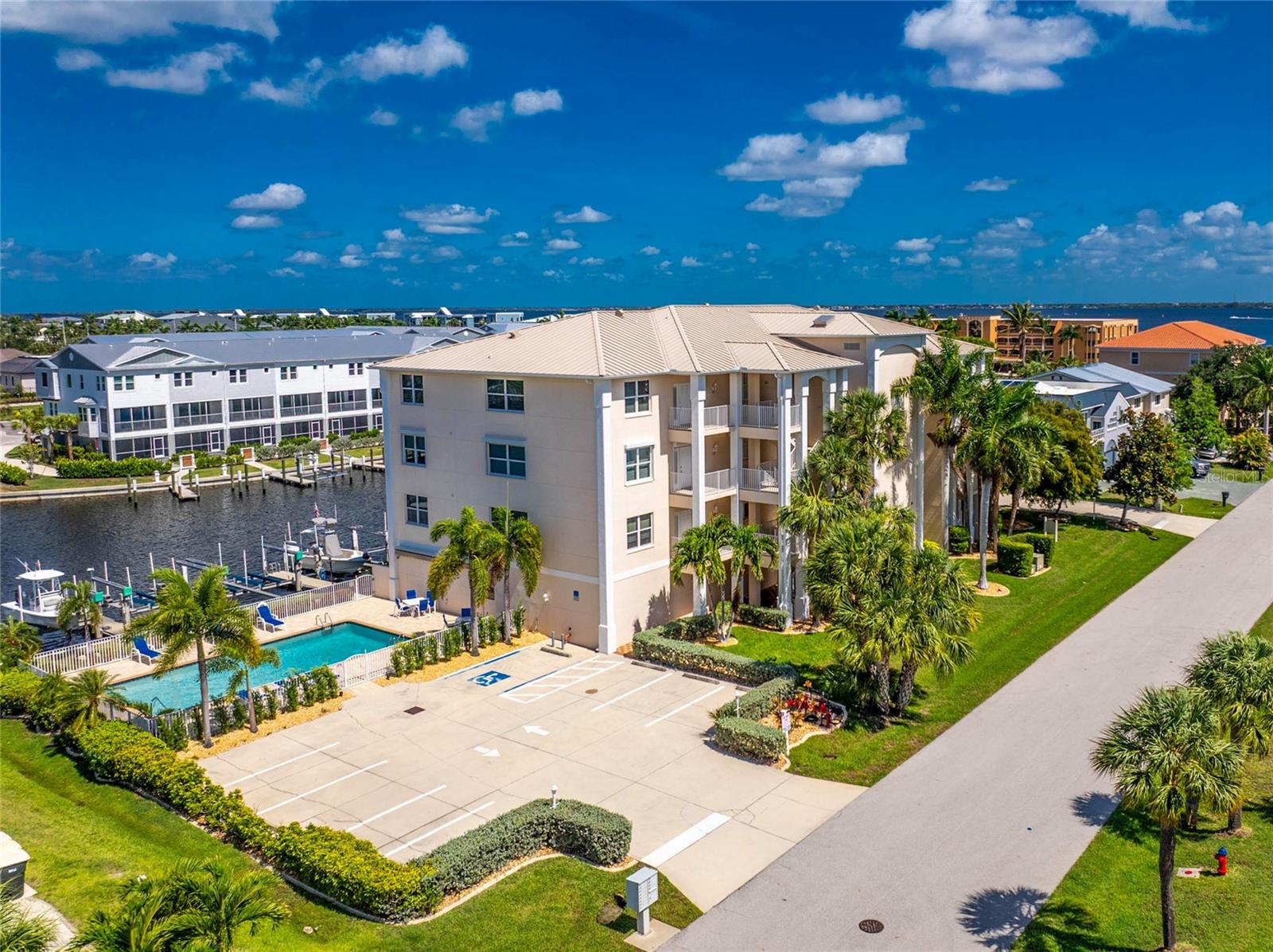 268 Lewis Circle, FL