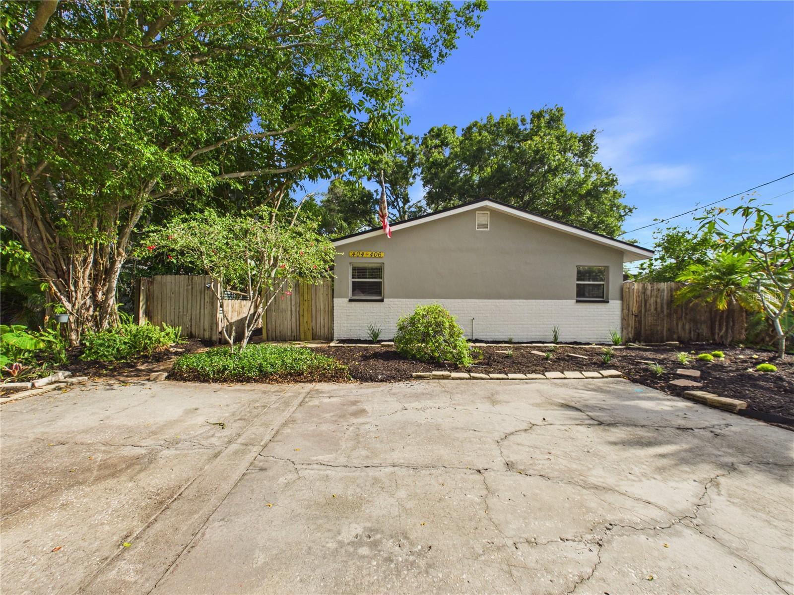 404 6th Ave Nw, FL