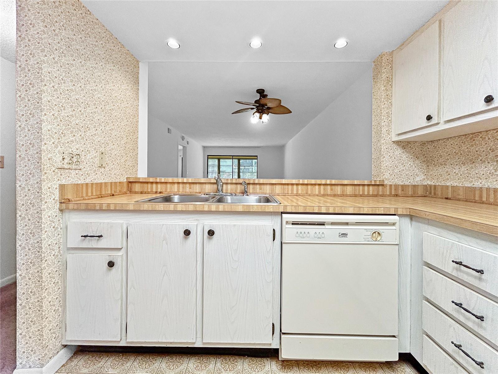 11485 Oakhurst Road, FL