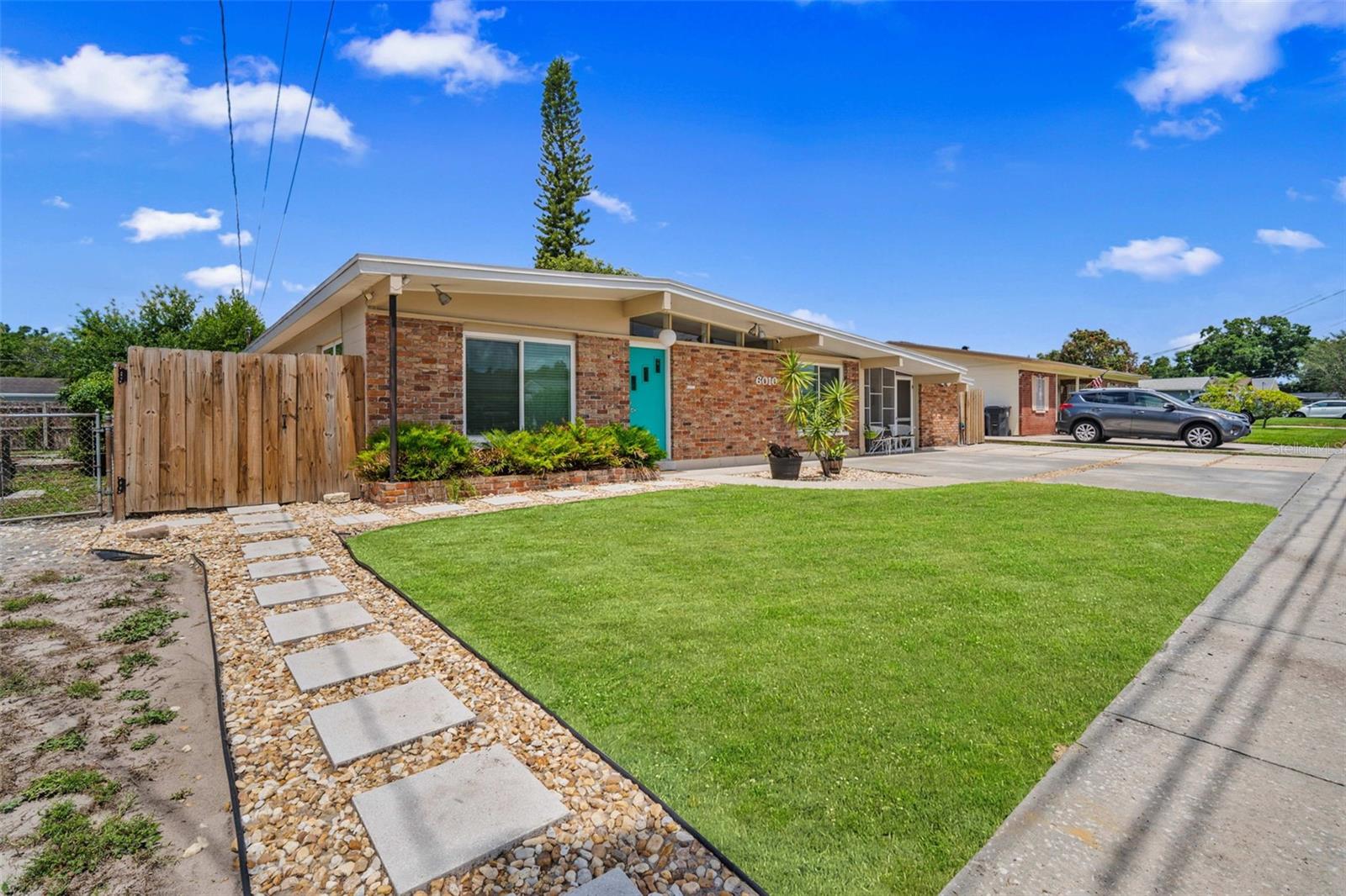 6010 Gunlock Avenue, FL