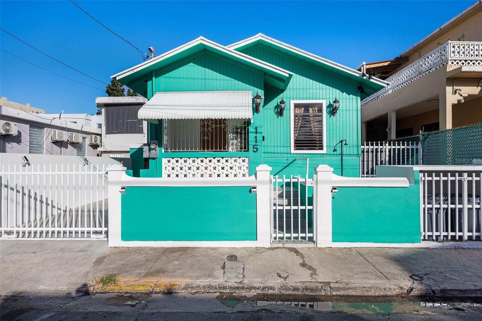 115 Santa Cecilia, PR