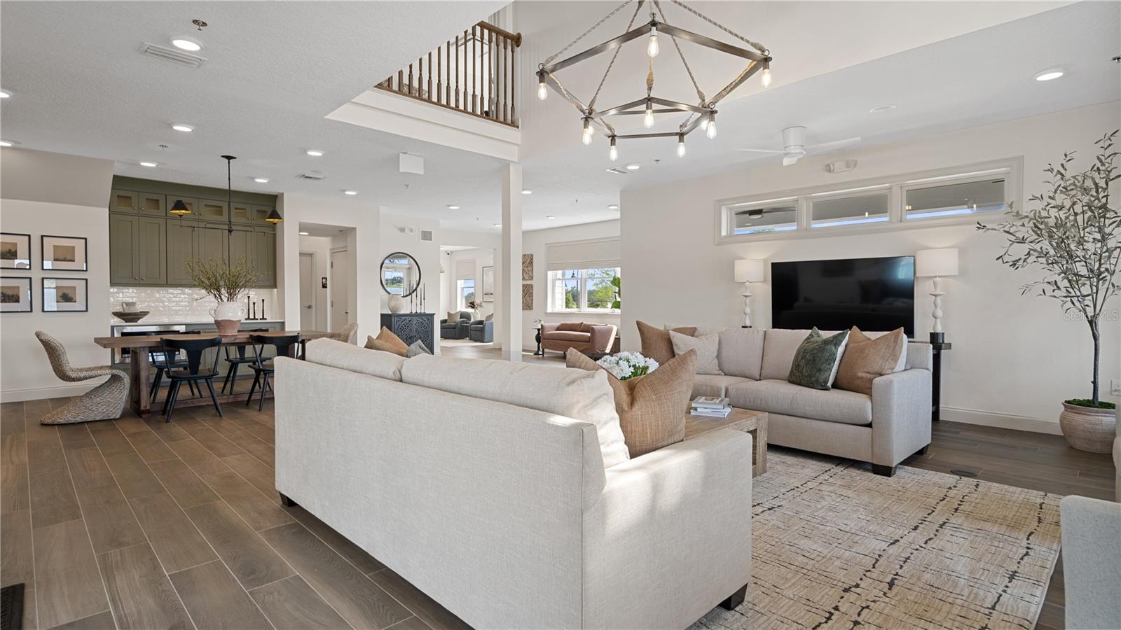 5566 Fiona Lane, FL