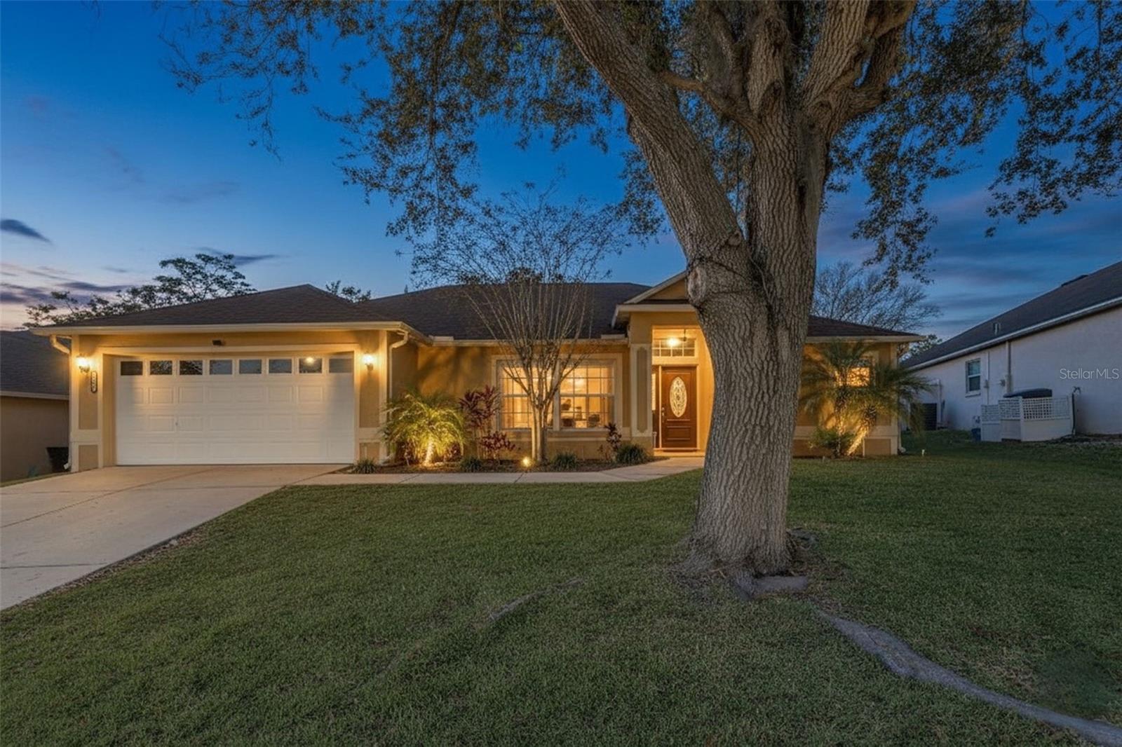 129 Compass Rose Dr Brk, FL