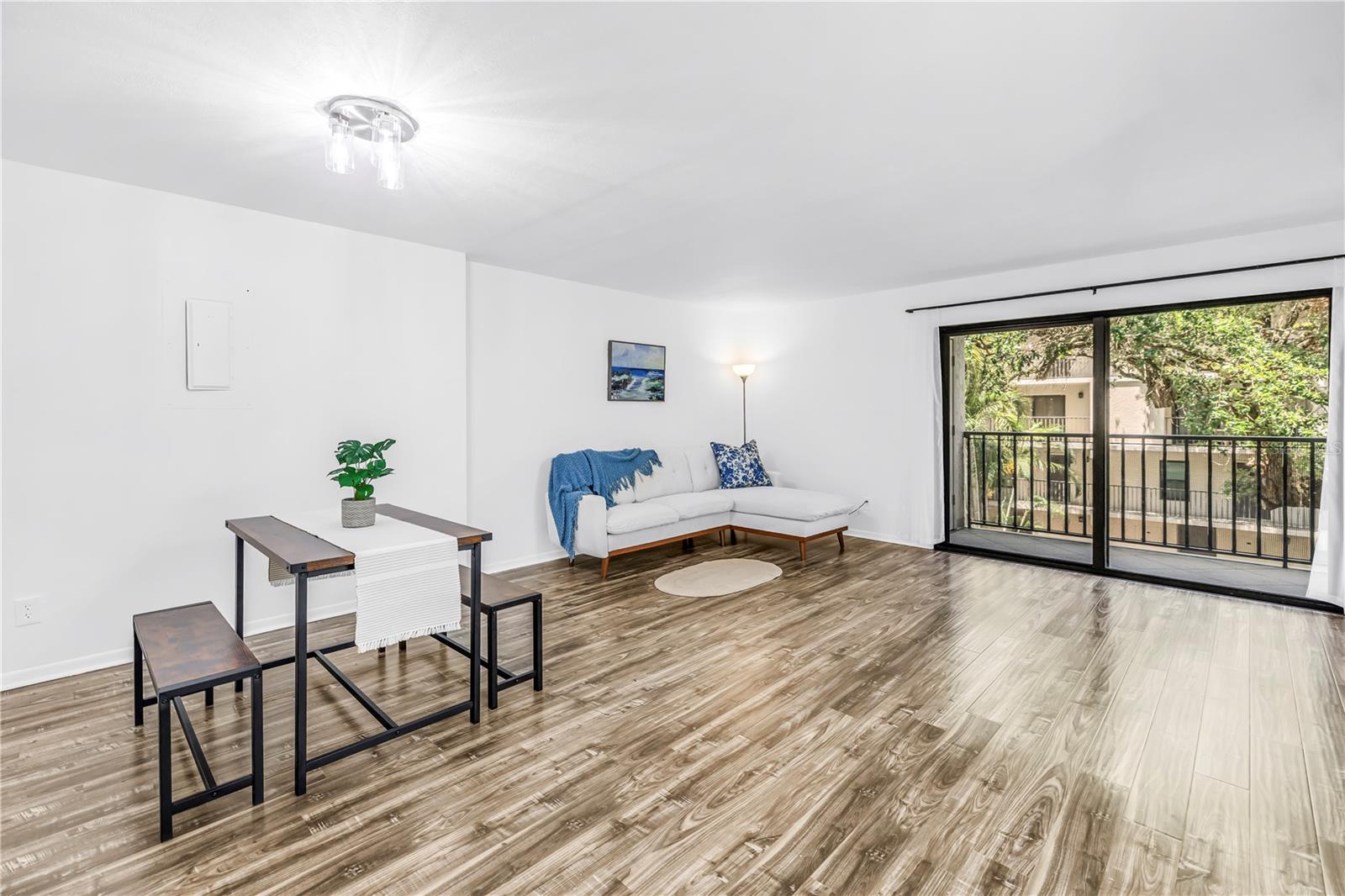 105 4th Avenue, FL