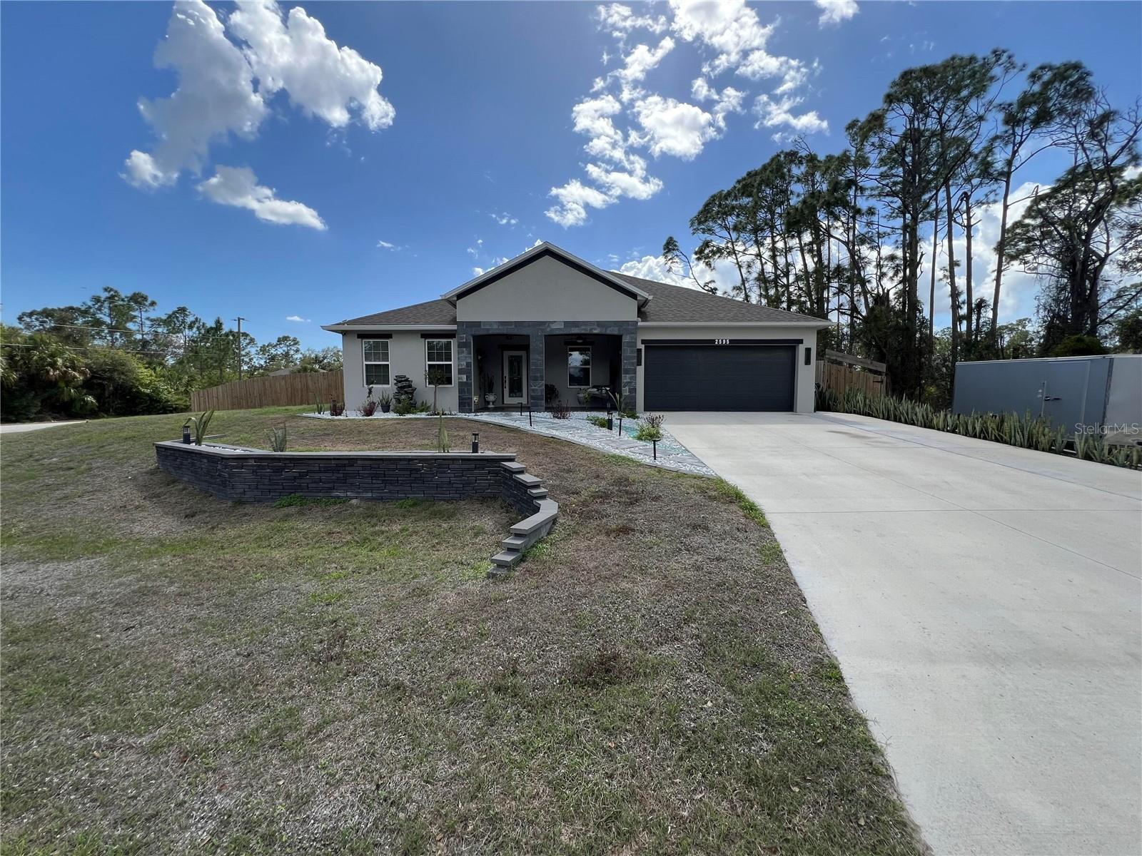2595 Hagoplan Ln, FL
