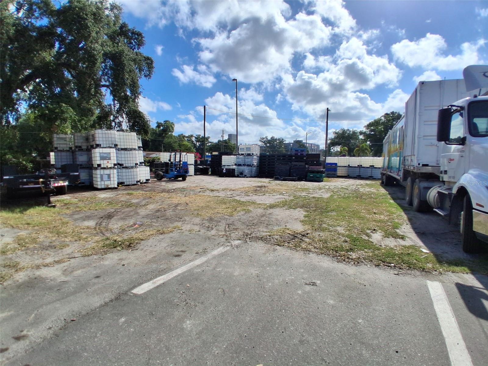 7001 Causeway Boulevard, FL