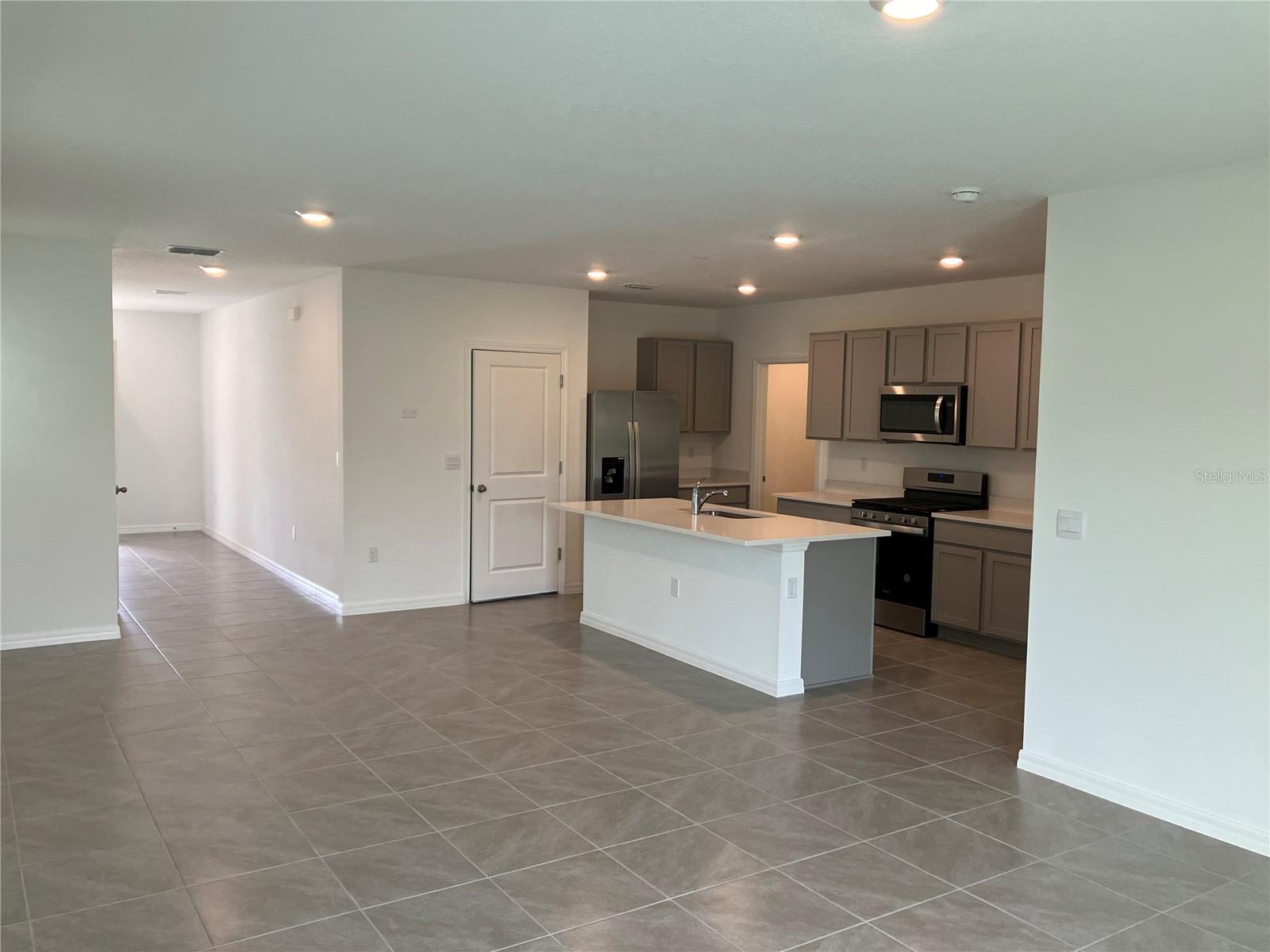 35694 Kinsey Point, FL