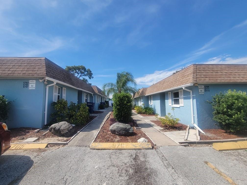 5709 Silver Spur Drive, FL