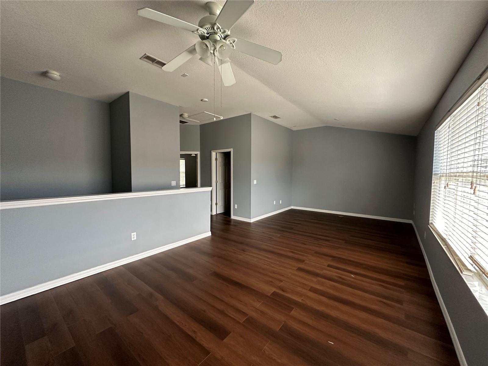 6308 Lake Smith Cir, FL