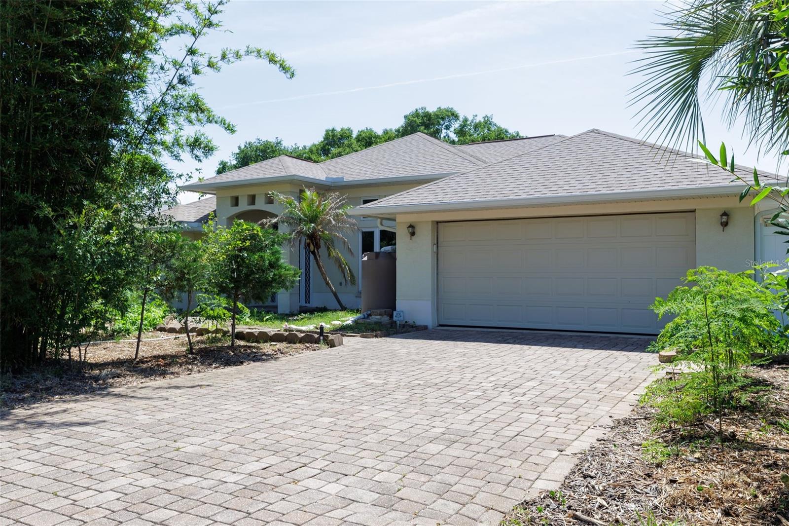 6 Fairhill Lane, FL