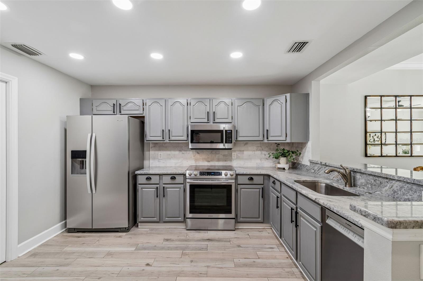 1508 Bay Villa Place, FL