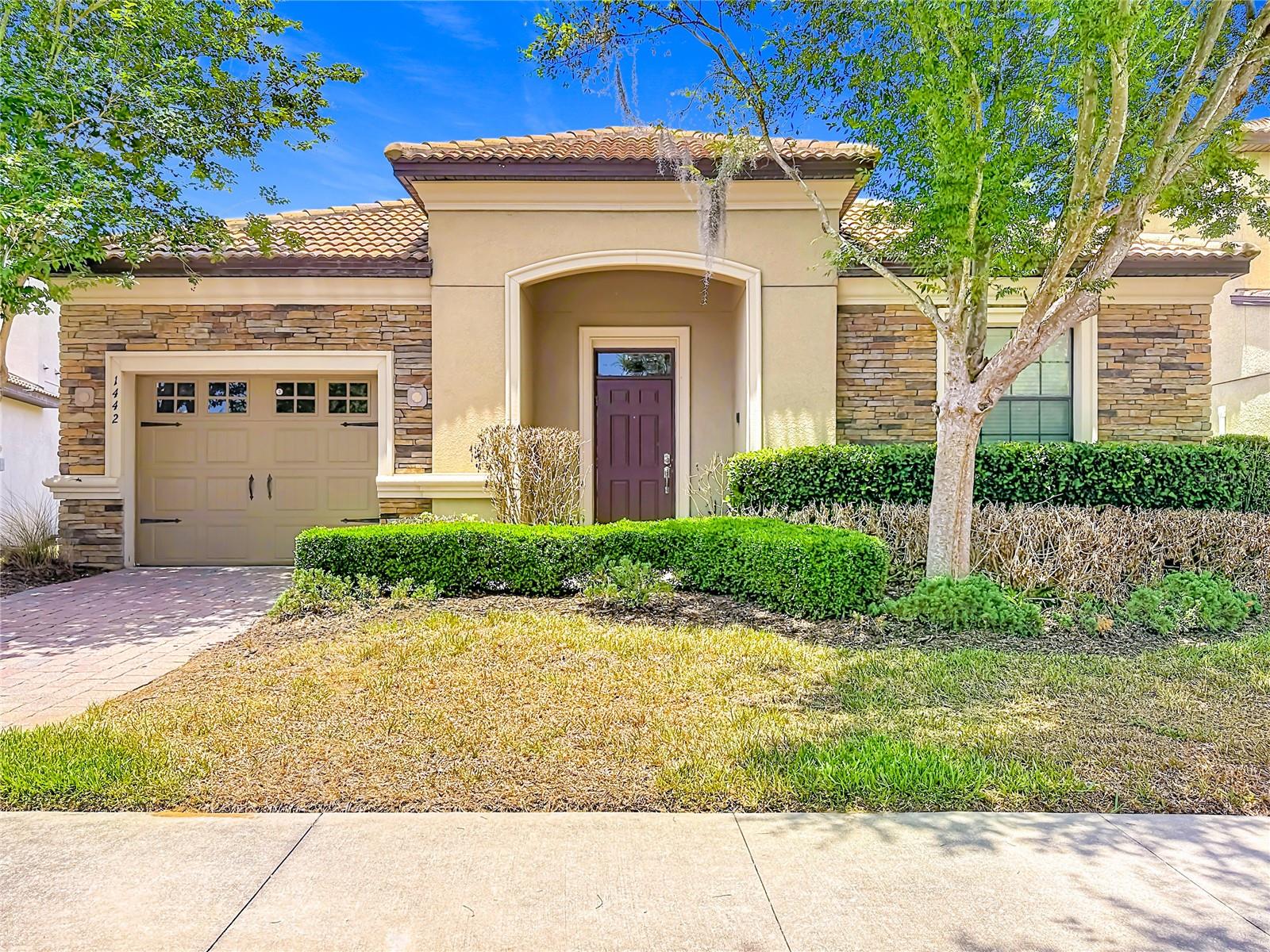 1442 Moon Valley Dr, FL